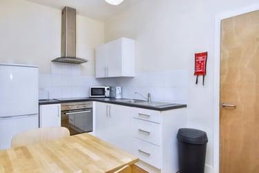 1 bed house, 7 Seaton Avenue, Mutley, Plymouth, PL46QJ - Image 3